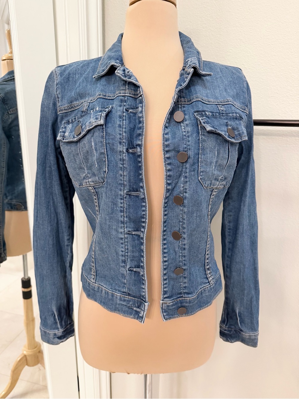 Kut from the Kloth Distressed Stretch Denim Jacket Medium Blue Jean M